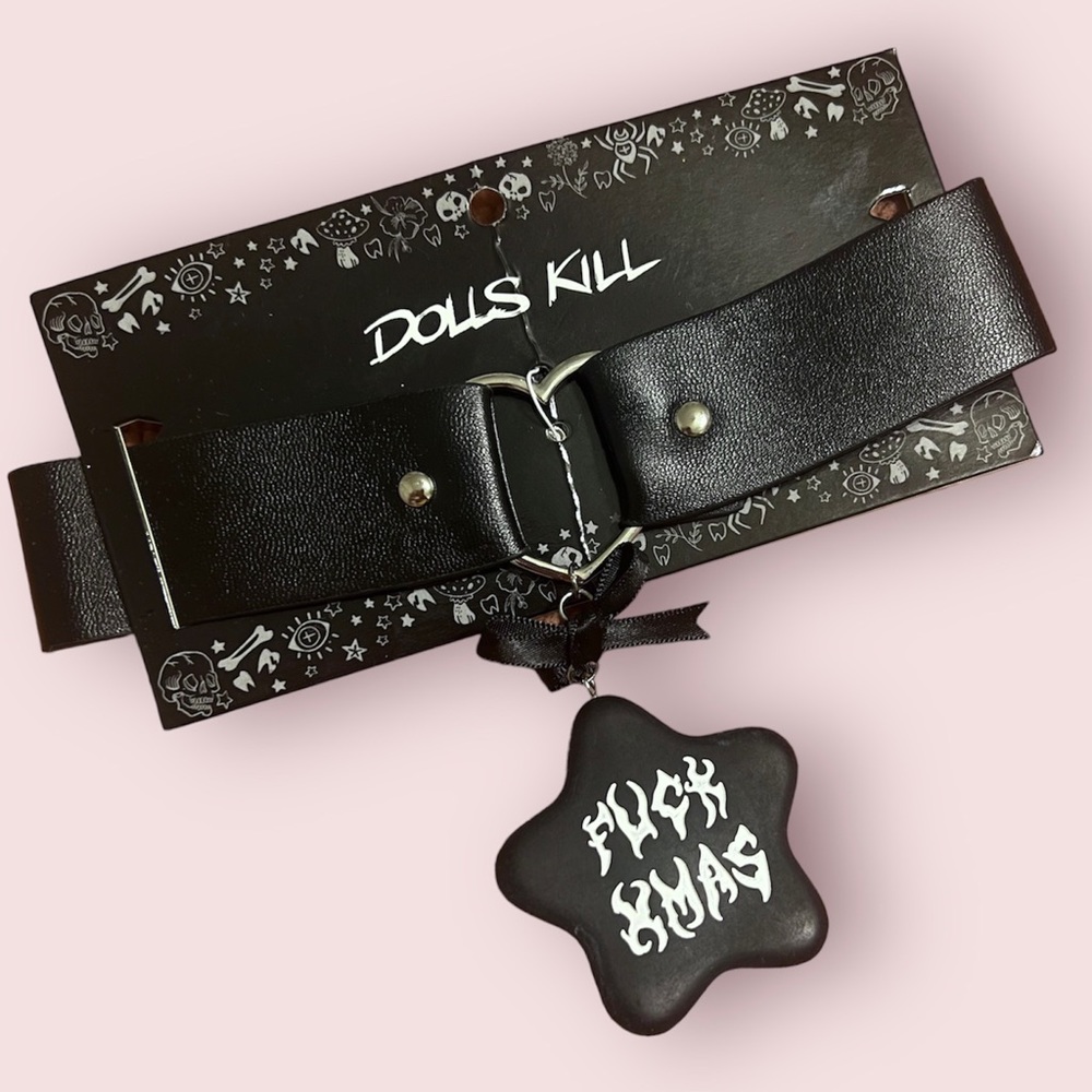(NWT) Dolls Kill Anti-Christmas Choker